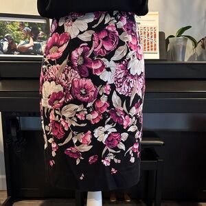 White House Black Market Black and Pink Floral Pencil Skirt